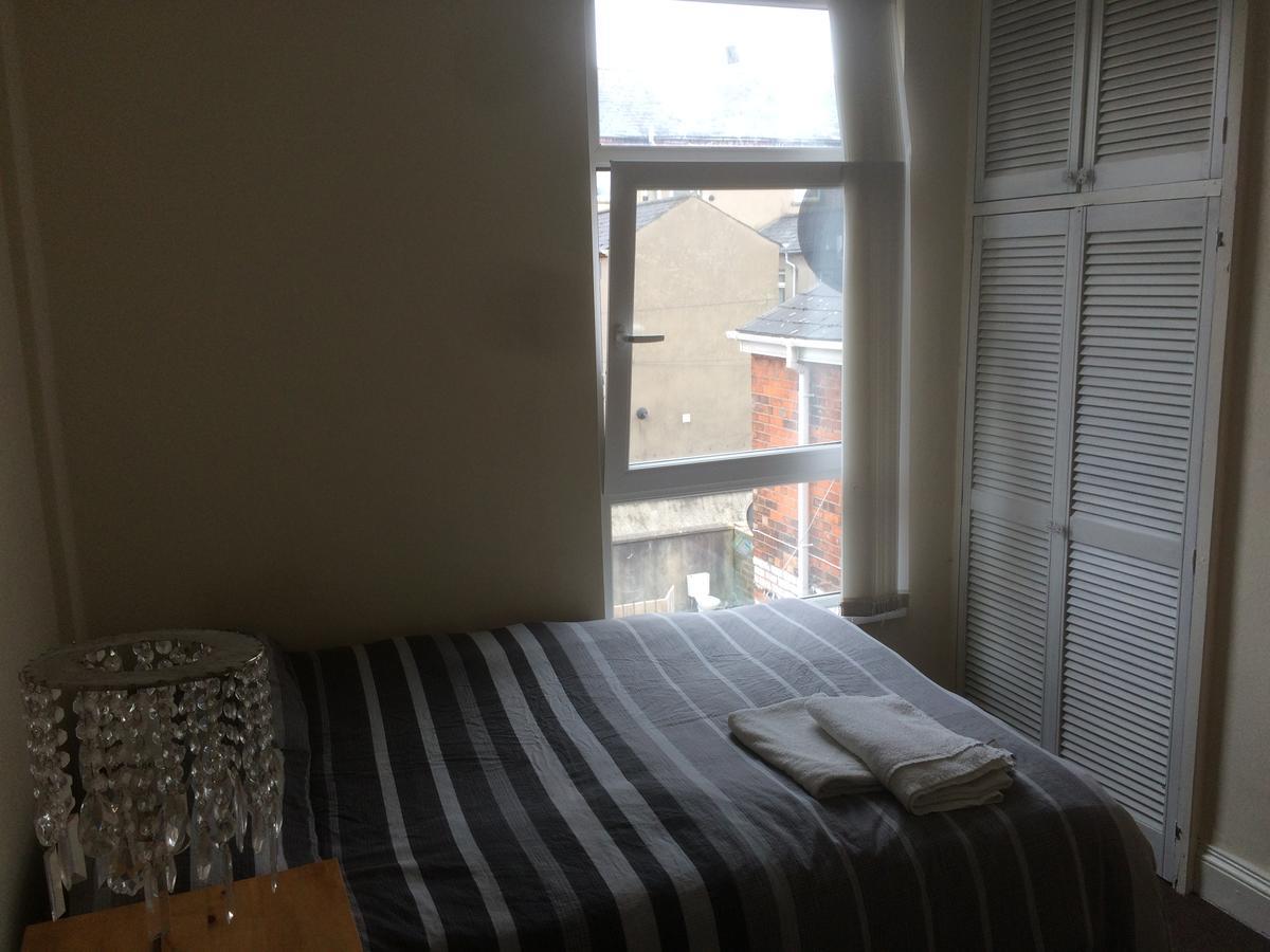 Michaels Place Bed and Breakfast Belfast Esterno foto